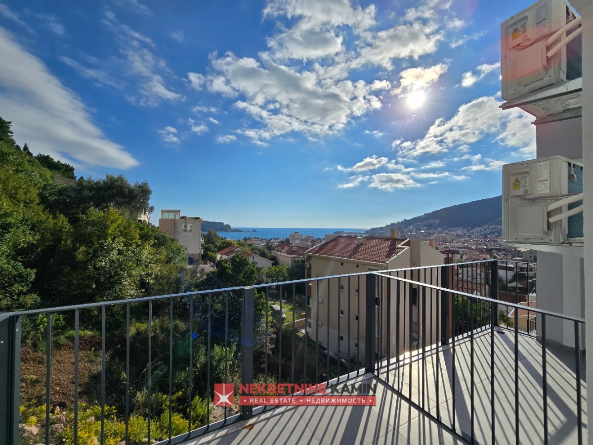 New Two-Bedroom Apartment of 48 m² on the Fourth Floor, Podkošljun, Budva